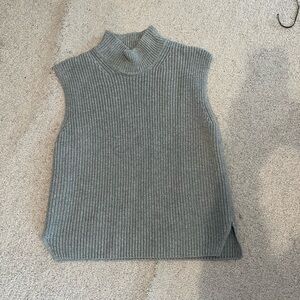 Abercrombie Sleeveless Turtleneck Sweater
